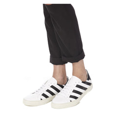 CLASSIC DIAGONAL SNEAKERS IN WHITE AND BLACK - THE BOX BOUTIQUE