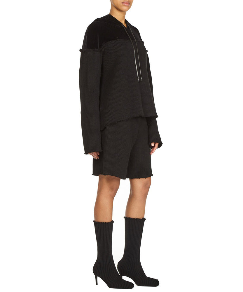 CONTRAST HOODIE IN BLACK - THE BOX BOUTIQUE